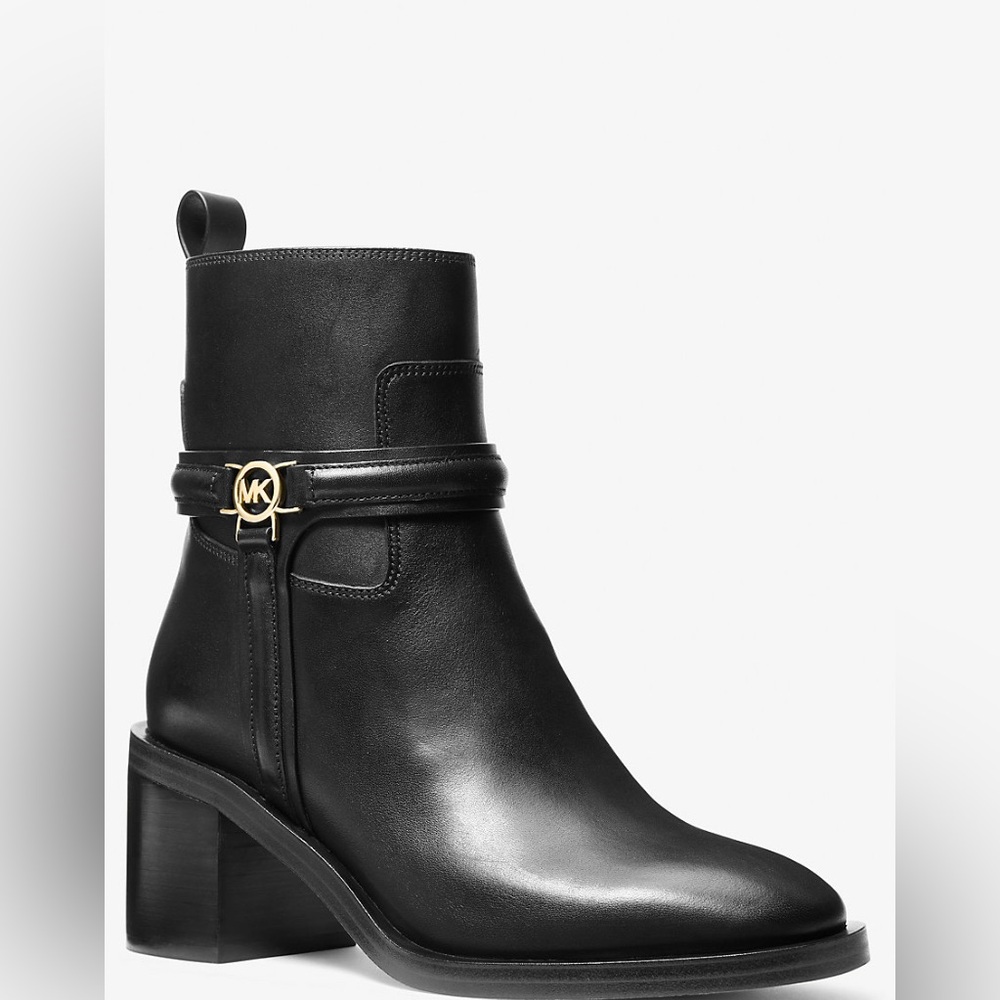 NWT Michael Kors booties